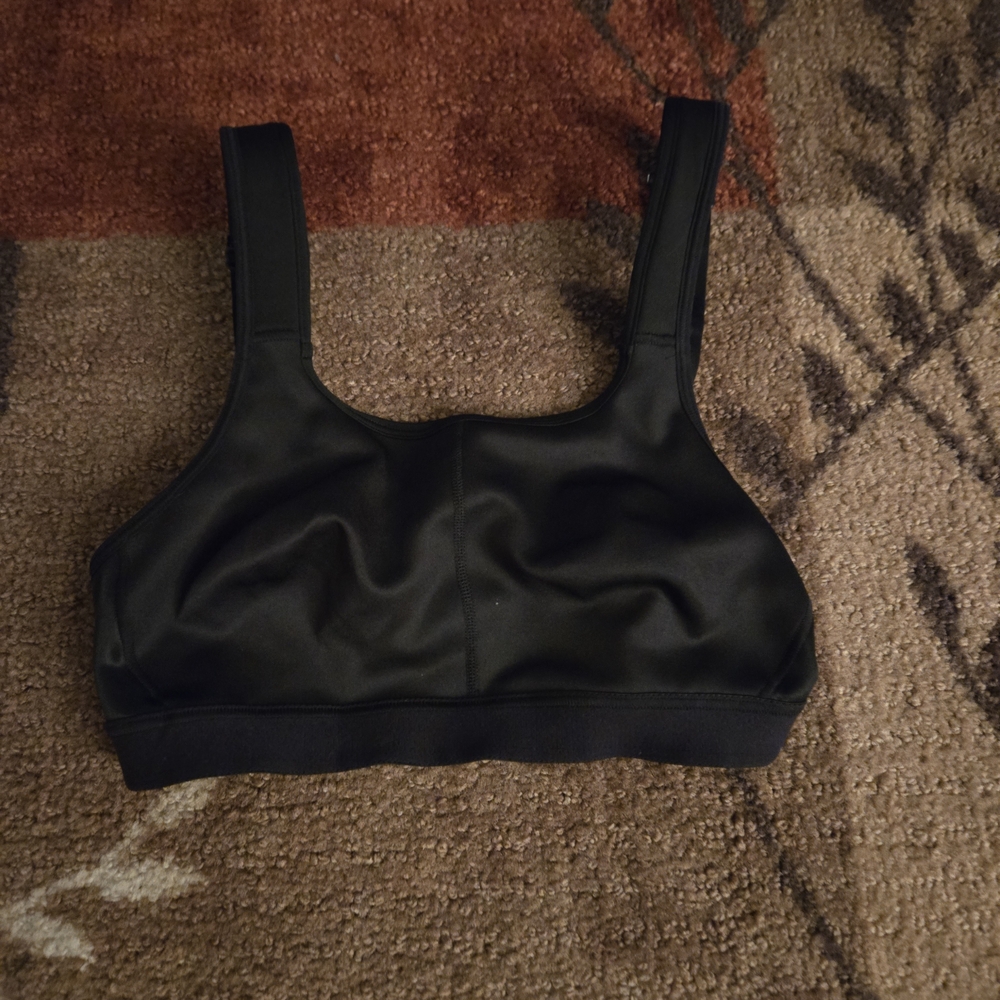 NWOT - Brooks Sports Black Sports Bra 32D